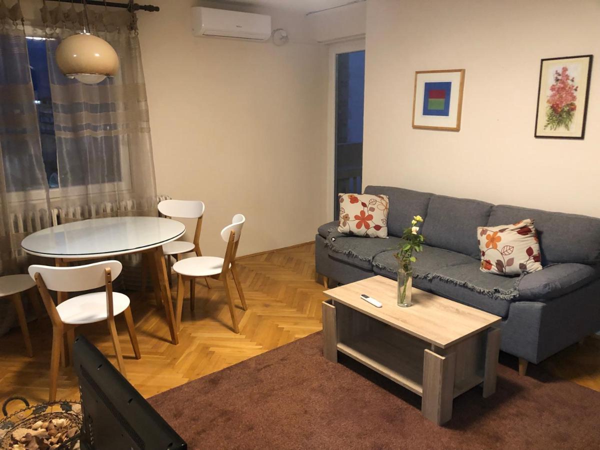 Aleksandra Skopje Bagian luar foto